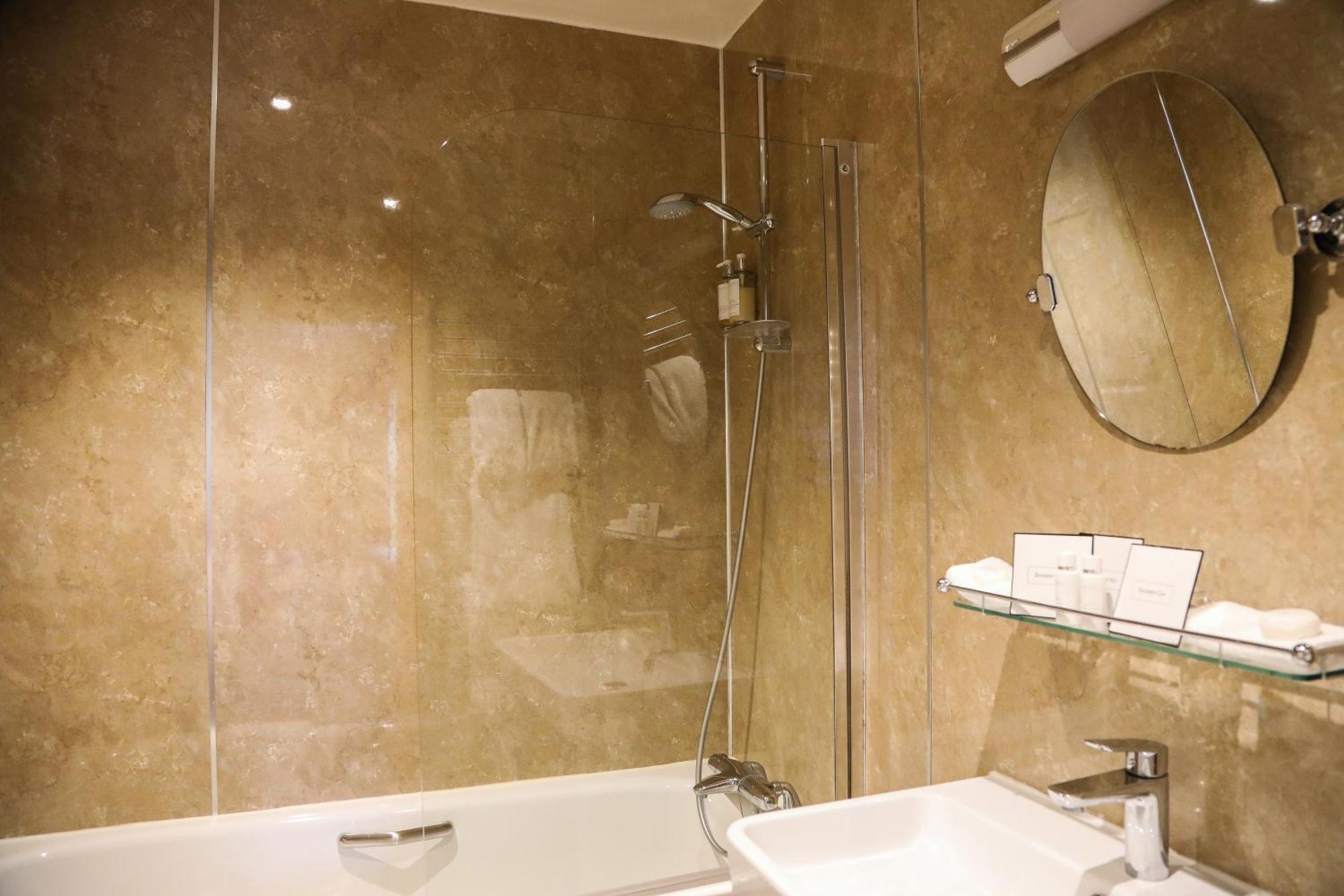 The Eastbury & Spa เชอร์บอร์น ภายนอก รูปภาพ